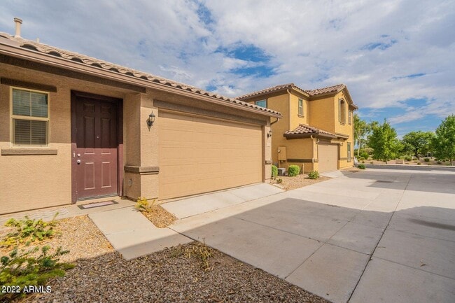 Building Photo - 16482 W La Ventilla Way