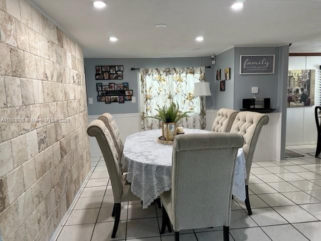 Foto del edificio - 325 Lone Pine Ln