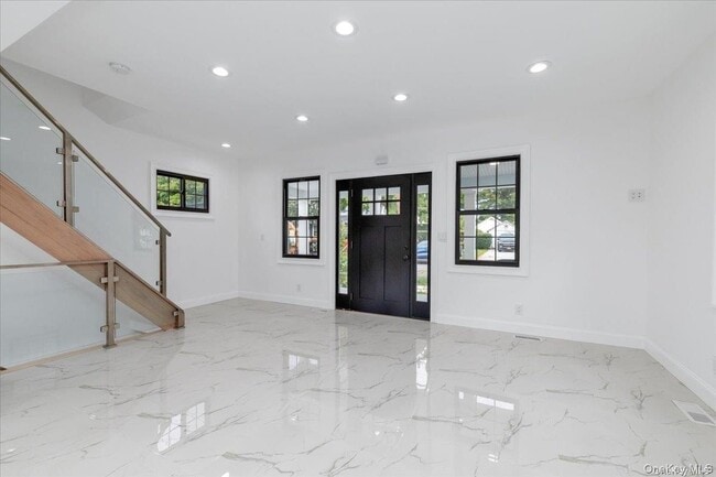 Foto del edificio - 245 Garfield Ave