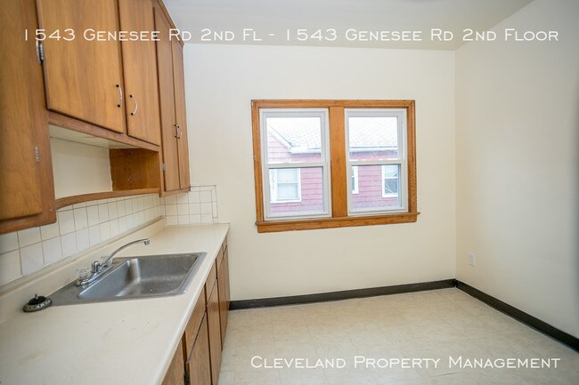 Building Photo - 1543 Genesee Rd