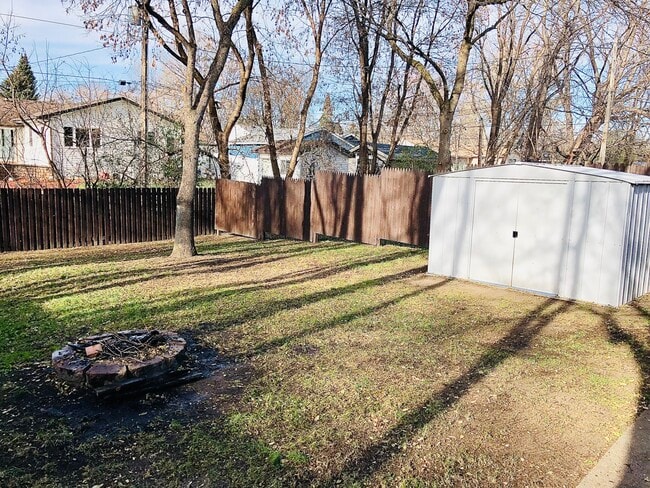 Building Photo - 414 Belle Aire Dr