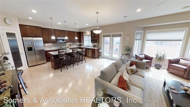Building Photo - 3 br, 3 bath House - 482 West Pointe Circle.