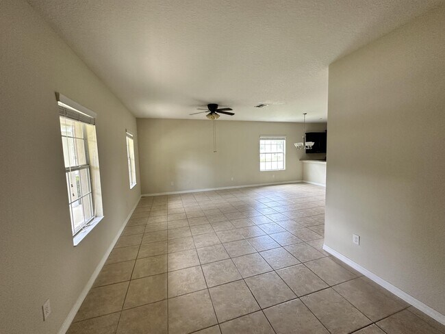 Photo - 6825 Sundrop St House