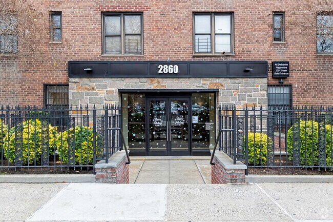 Entrance - 2860 Bailey Ave