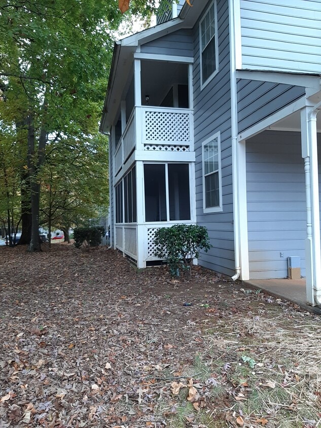 Primary Photo - 6012 Treetop Ct