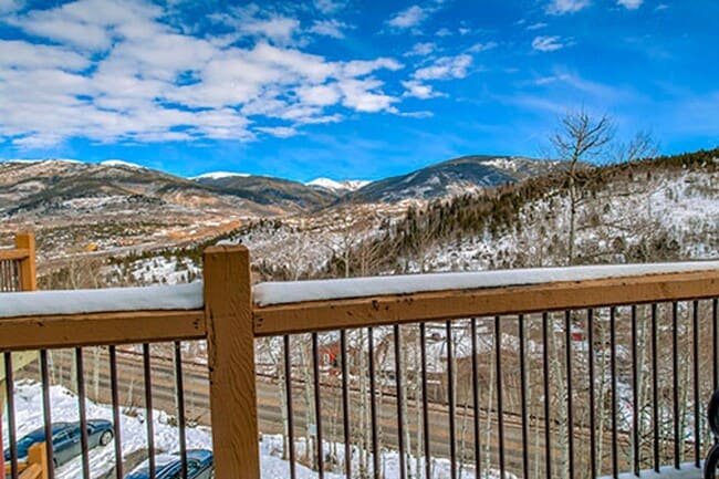 Foto del edificio - Furnished 2 Bed Plus Loft in Silver Queen East