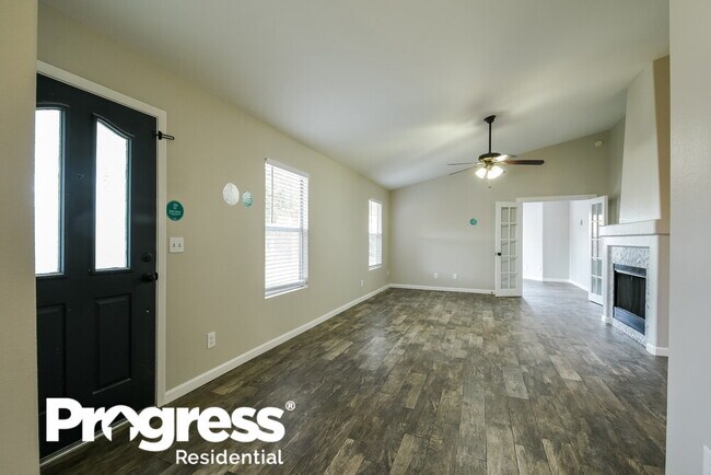 Building Photo - 7520 W Taro Ln
