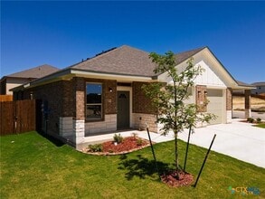 Building Photo - 504 Adley Ave
