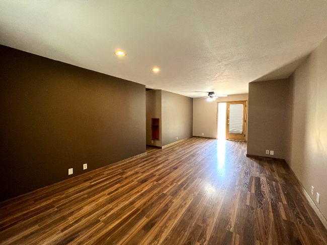 Foto del edificio - 7509 E Morris St