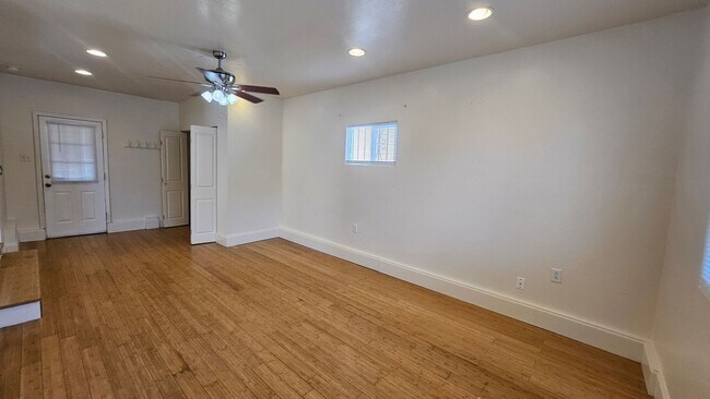 Foto del edificio - SE Cute 2 Bedroom 1 Bath Home.