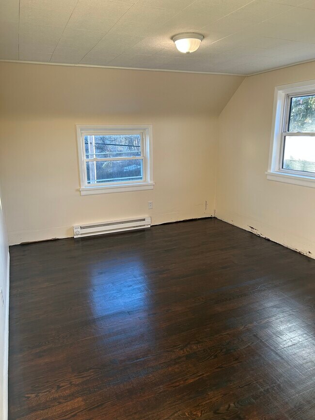 381 Liberty St Unit 101, Sharon, PA 16146 Apartments in Sharon, PA