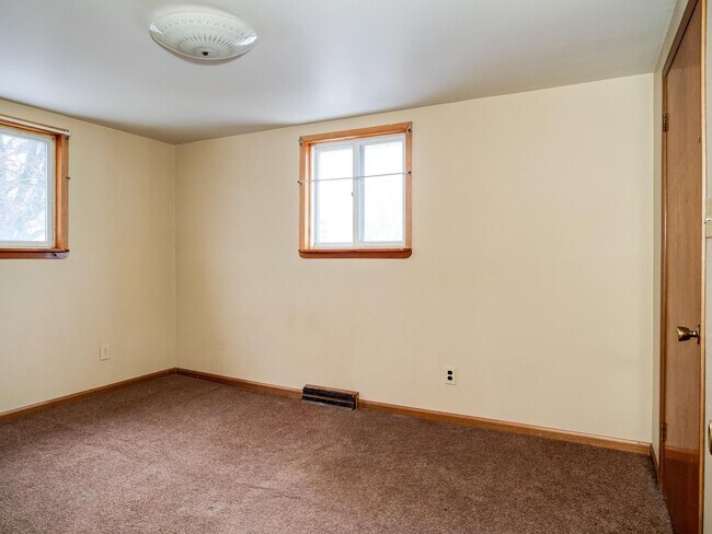 Foto del edificio - 3 bedroom 2 bathroom House Central Valley ...