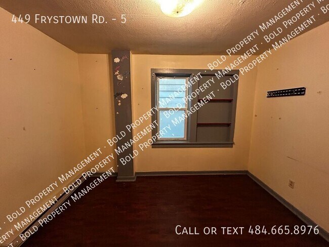 Foto del edificio - 449 Frystown Rd