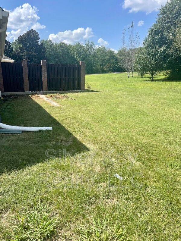 Building Photo - 127 Butler Dr