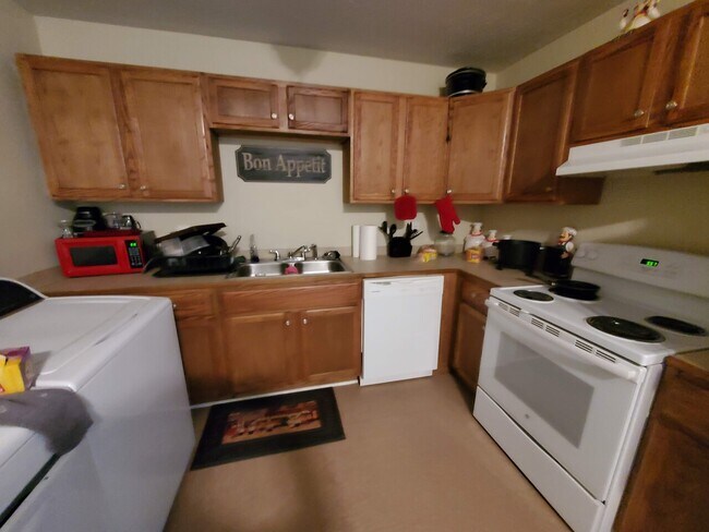 Building Photo - 131/133 Loblolly Dr
