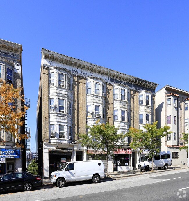 223225 Nepperhan Ave Yonkers, NY 10701 Rentals Yonkers, NY