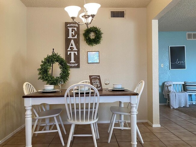 Foto del edificio - 1204 Aspen St