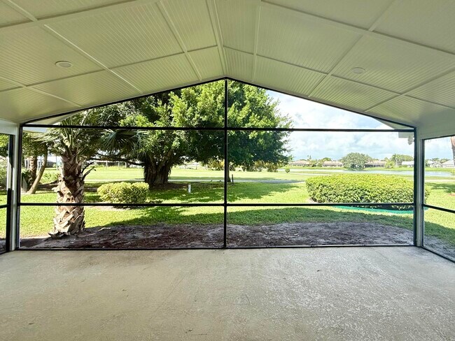 Foto del edificio - 6231 SE Ames Way