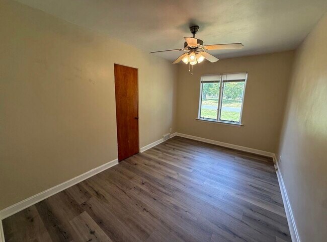 Dormitorio n.º 1 - 902 Coolidge Ave