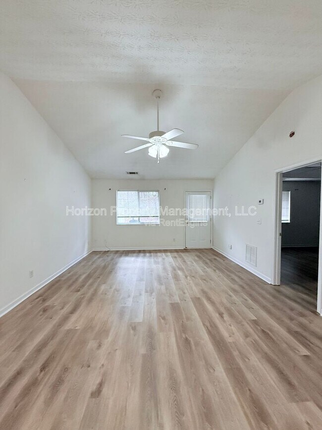 Photo - 3975 Hidden Hollow Dr Townhome