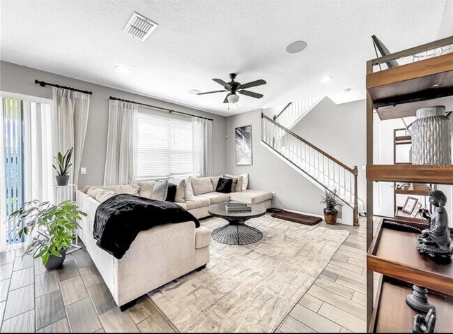 Foto del edificio - 594 Meadow Pointe Dr