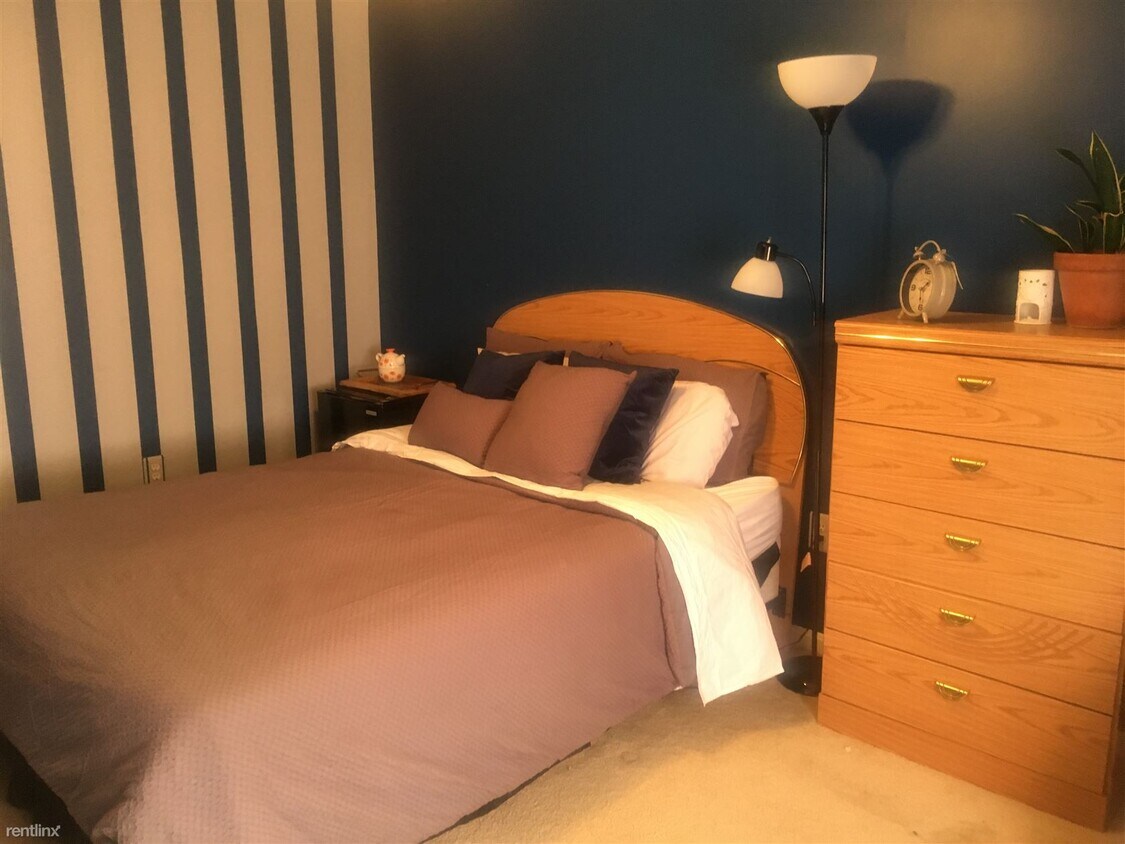 Foto del edificio - 1 br, 1.5 bath House - 1722 Albert Drive 5