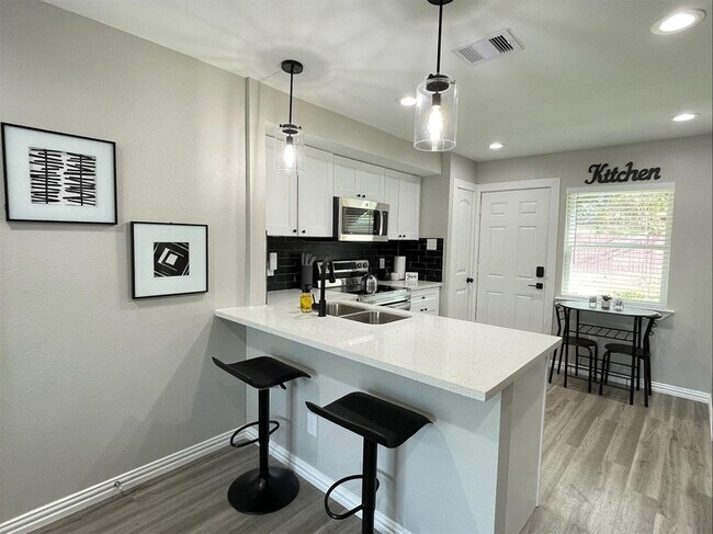 Foto del edificio - 4322 Alconbury Ln