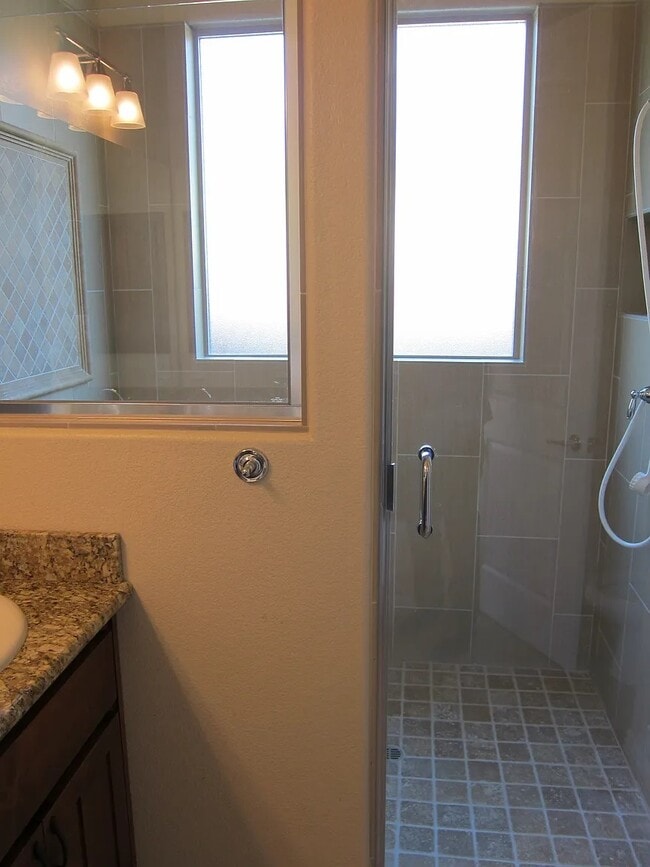 Building Photo - 3831 Olive Ln