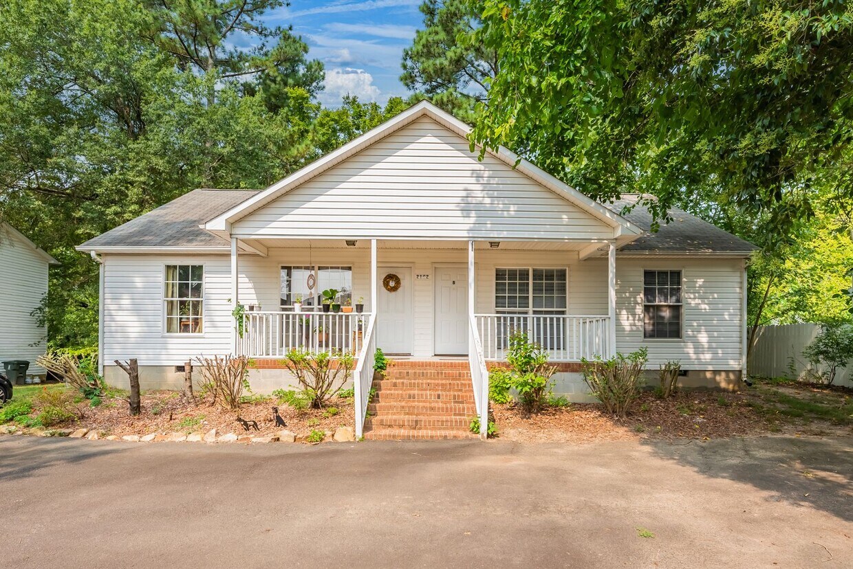 Foto principal - 2102 W Knox St