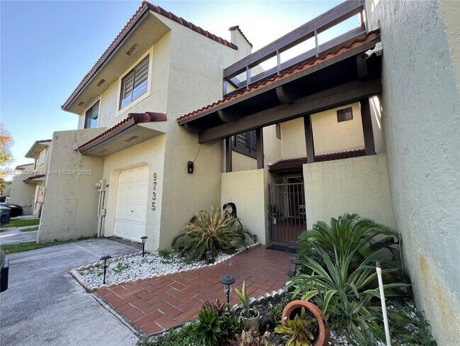 Building Photo - 9735 Costa Del Sol Blvd