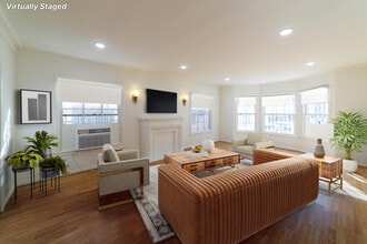 Building Photo - 452 S New Hampshire Ave
