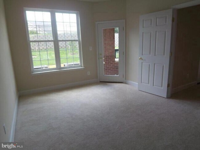 Foto del edificio - 7065 Heritage Hunt Dr