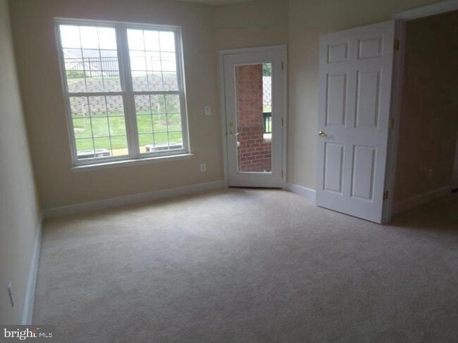 Foto del edificio - 7065 Heritage Hunt Dr