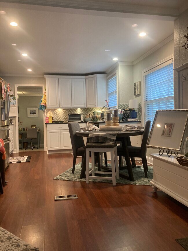 Foto del edificio - 5122 W 50th Terrace