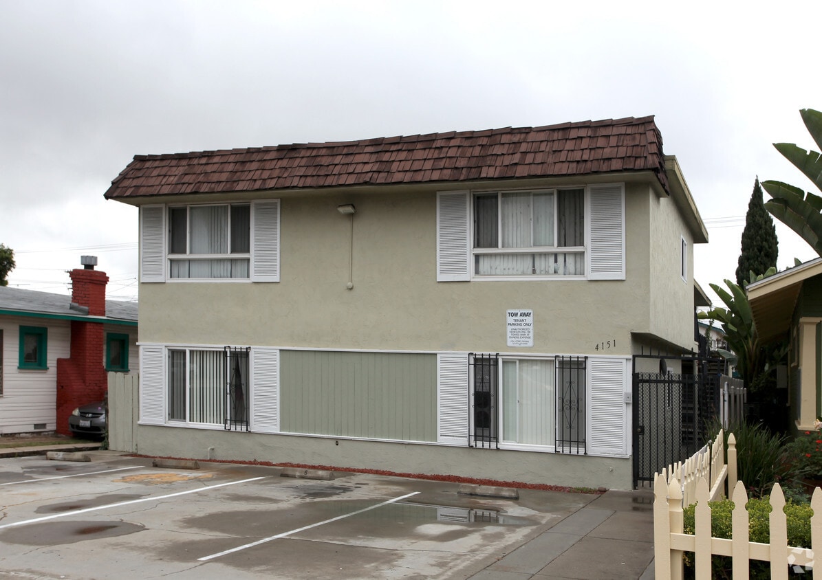 Building Photo - Illinois Street Apartments