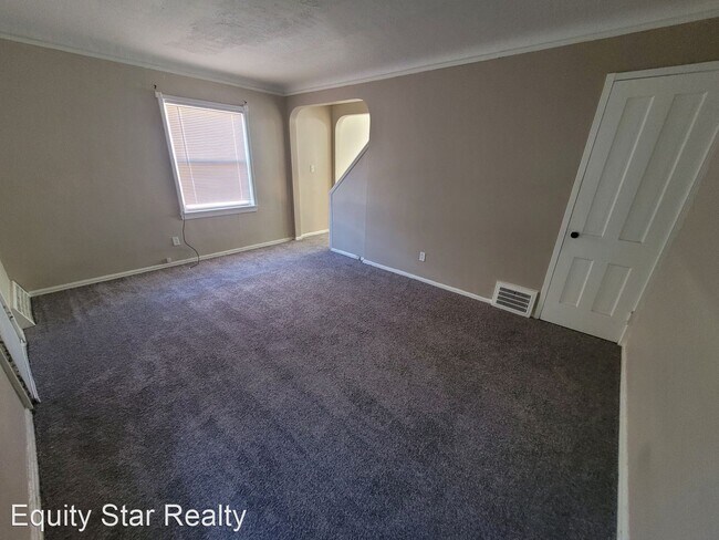 Foto del edificio - 2 br, 1 bath House - 255 E 250 ST