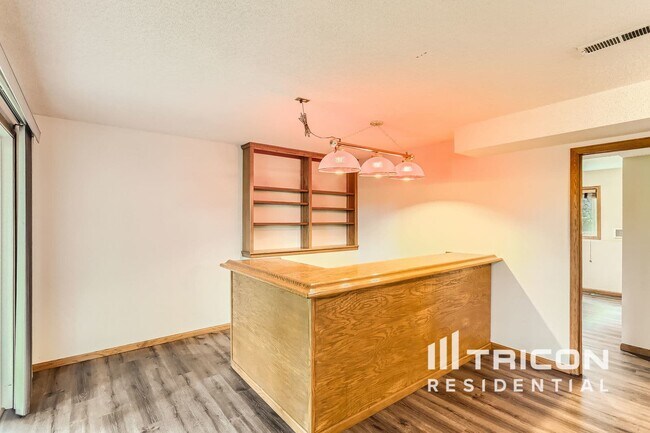 Foto del edificio - 10381 163rd St W