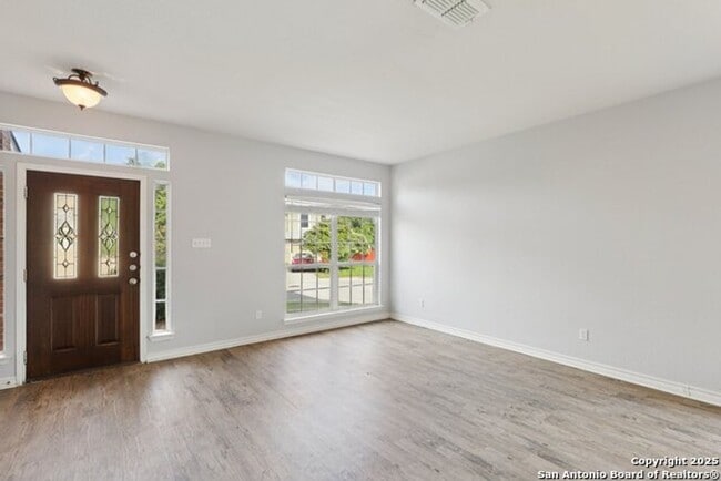 Foto del edificio - Welcome to your dream home-a stunning 4-be...