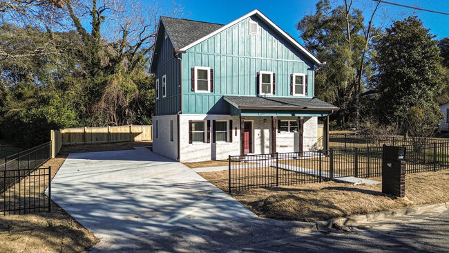 Building Photo - 2813 Cone Rd