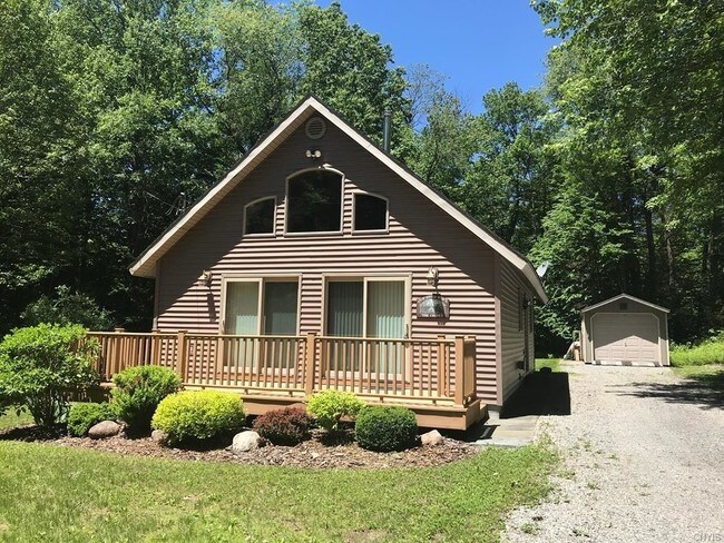 Building Photo - 4012 Lake View Rd