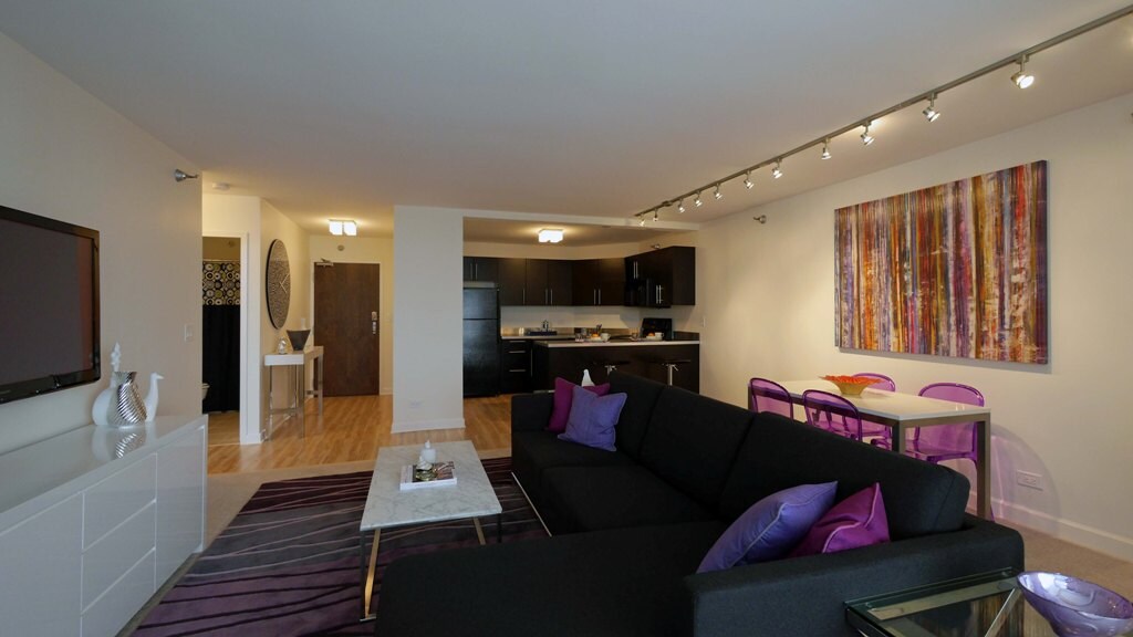Foto principal - 1110 N Dearborn St