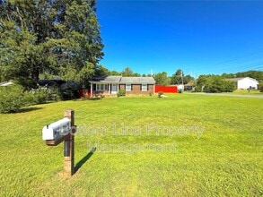 Building Photo - 749 Shannon Bradley Rd