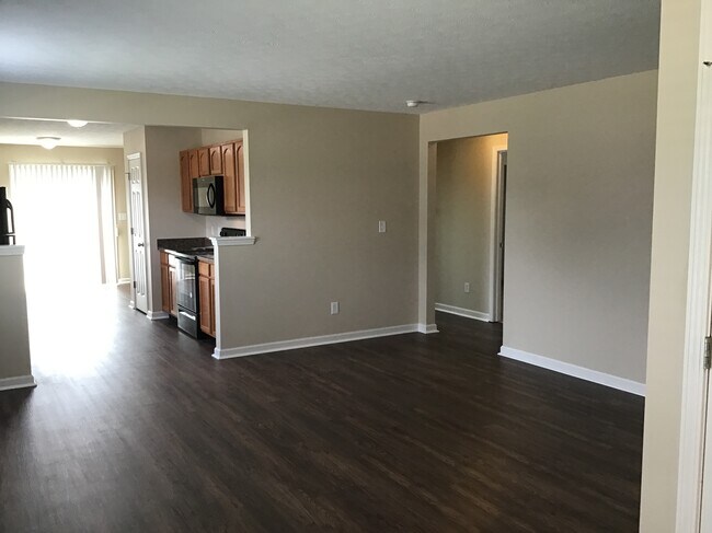 Building Photo - 804 Aerostar Court