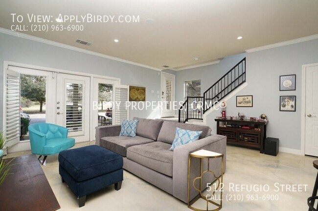 Building Photo - Charming 2-Bedroom Townhouse for Rent in S...