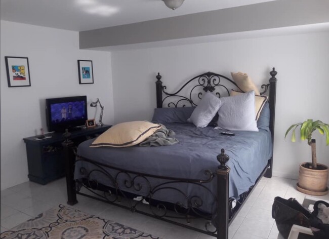 Bedroom - 27 Stegman St