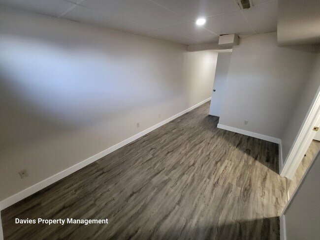 Building Photo - 12927-12982 82 St NW