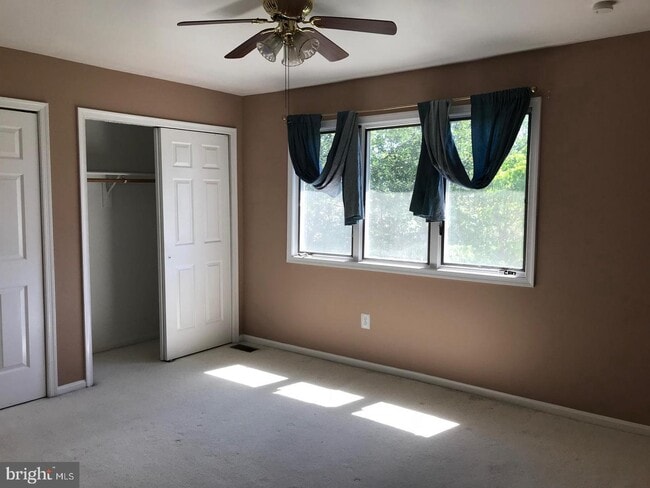 Building Photo - 6523 Gretna Green Way