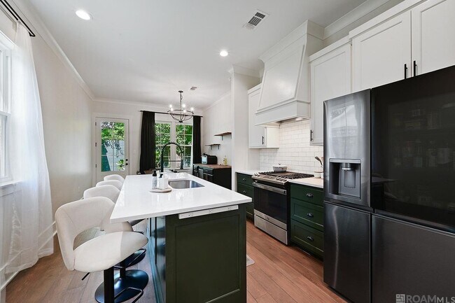 Foto del edificio - 422 St Thomas Ln