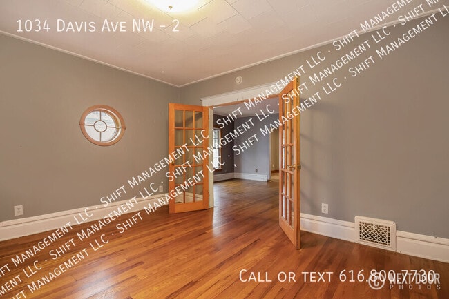 Foto del edificio - 1034 Davis Ave NW