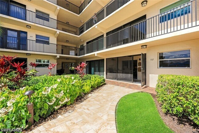 Foto del edificio - 3200 Gulf Shore Blvd N